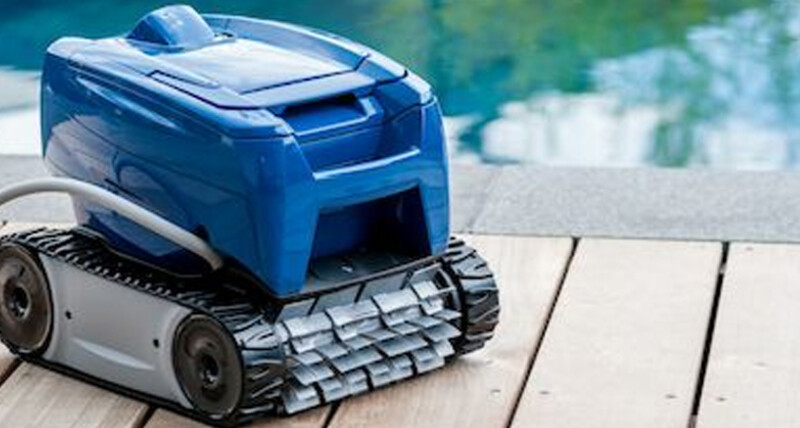 Robot pulitore per fondo