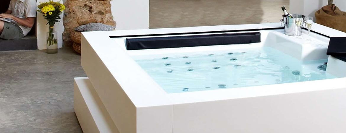 Spa Cube | 231 x 231 x 78 cm