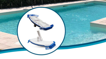 Aspiratore con spazzole laterali